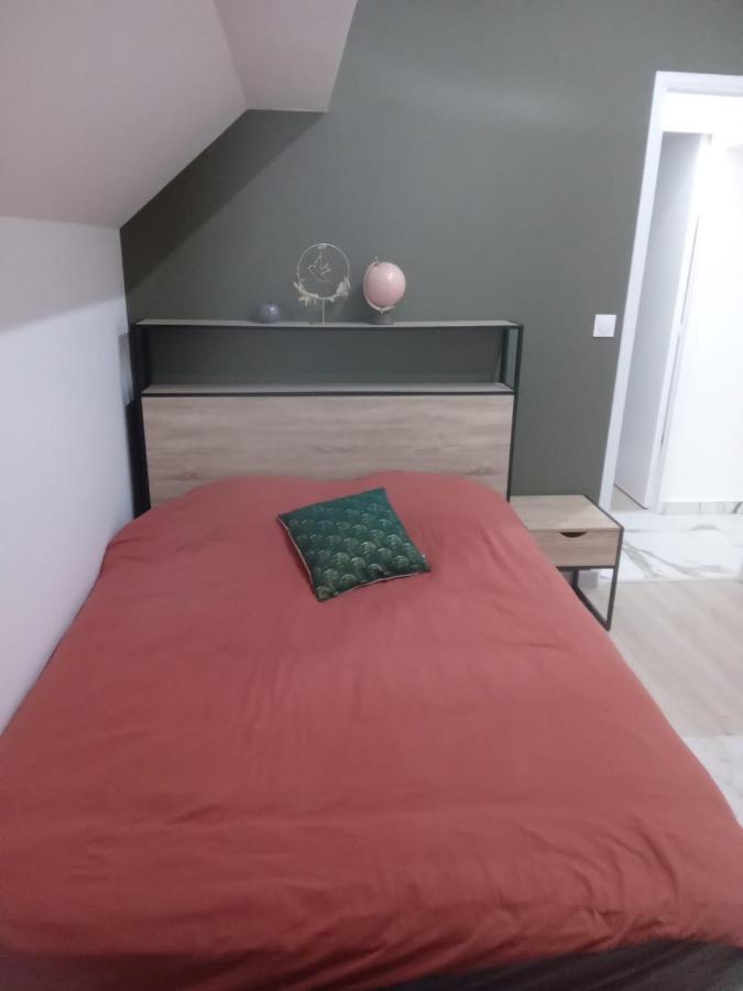 Écouen Joli Appartement De Vacances מראה חיצוני תמונה