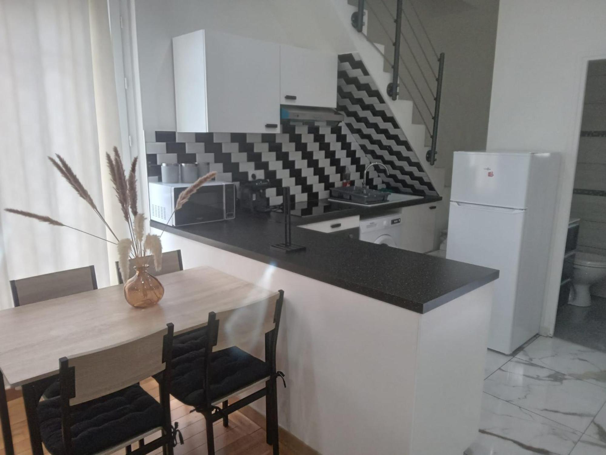 Écouen Joli Appartement De Vacances מראה חיצוני תמונה