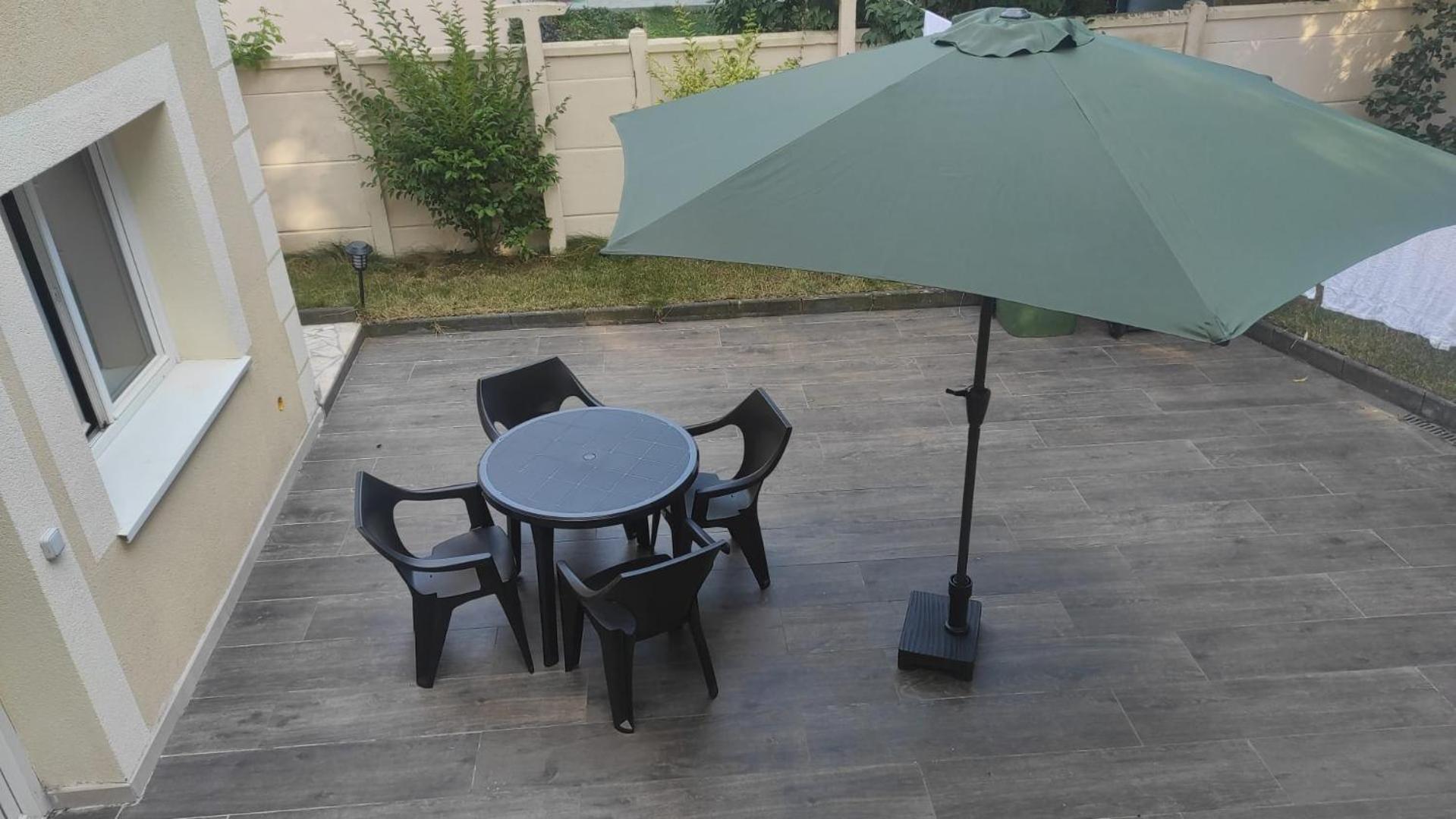 Écouen Joli Appartement De Vacances מראה חיצוני תמונה